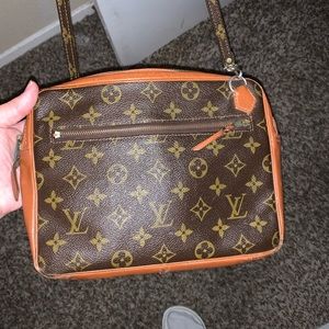 Louis Vuitton vintage purse!